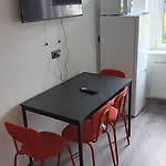 Daire Crew Quartier Monteurzimmer 3 Schlafzimmer Mit Kueche Und Bad In Leuna