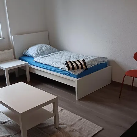 Crew Quartier All-Inclusive Monteurzimmer 3 Schlafzimmer Mit Kueche Und Bad In Merseburg Leuna *