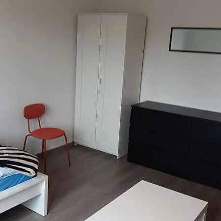 Crew Quartier All-Inclusive Monteurzimmer 3 Schlafzimmer Mit Kueche Und Bad In Merseburg Leuna Apartmán *