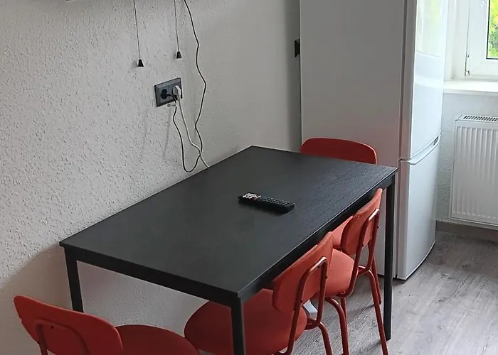 Apartmán Crew Quartier All-Inclusive Monteurzimmer 3 Schlafzimmer Mit Kueche Und Bad In Merseburg Leuna